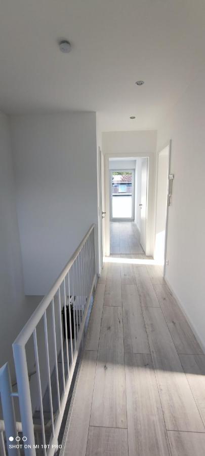 Neue Doppelhaushaelfte Mit Terrasse, Balkon Und Garten Remscheid Exteriör bild