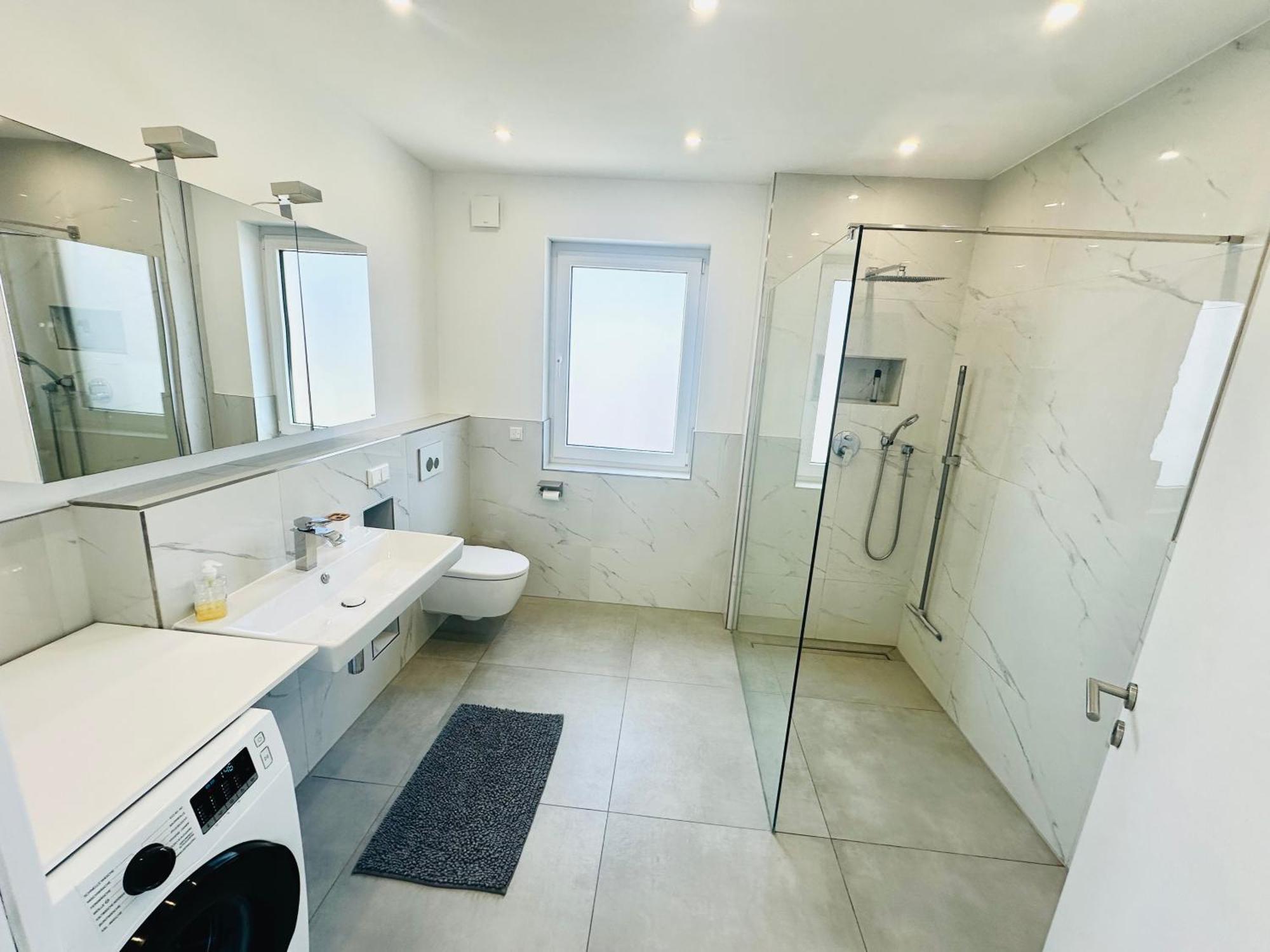 Neue Doppelhaushaelfte Mit Terrasse, Balkon Und Garten Remscheid Exteriör bild